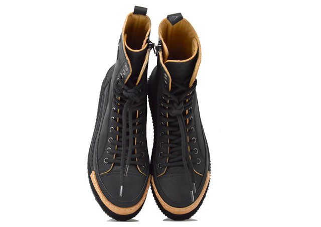 „LA ROCK BLACK“ – Handgefertigter Lederstiefel, zu 100 % in Italien hergestellt